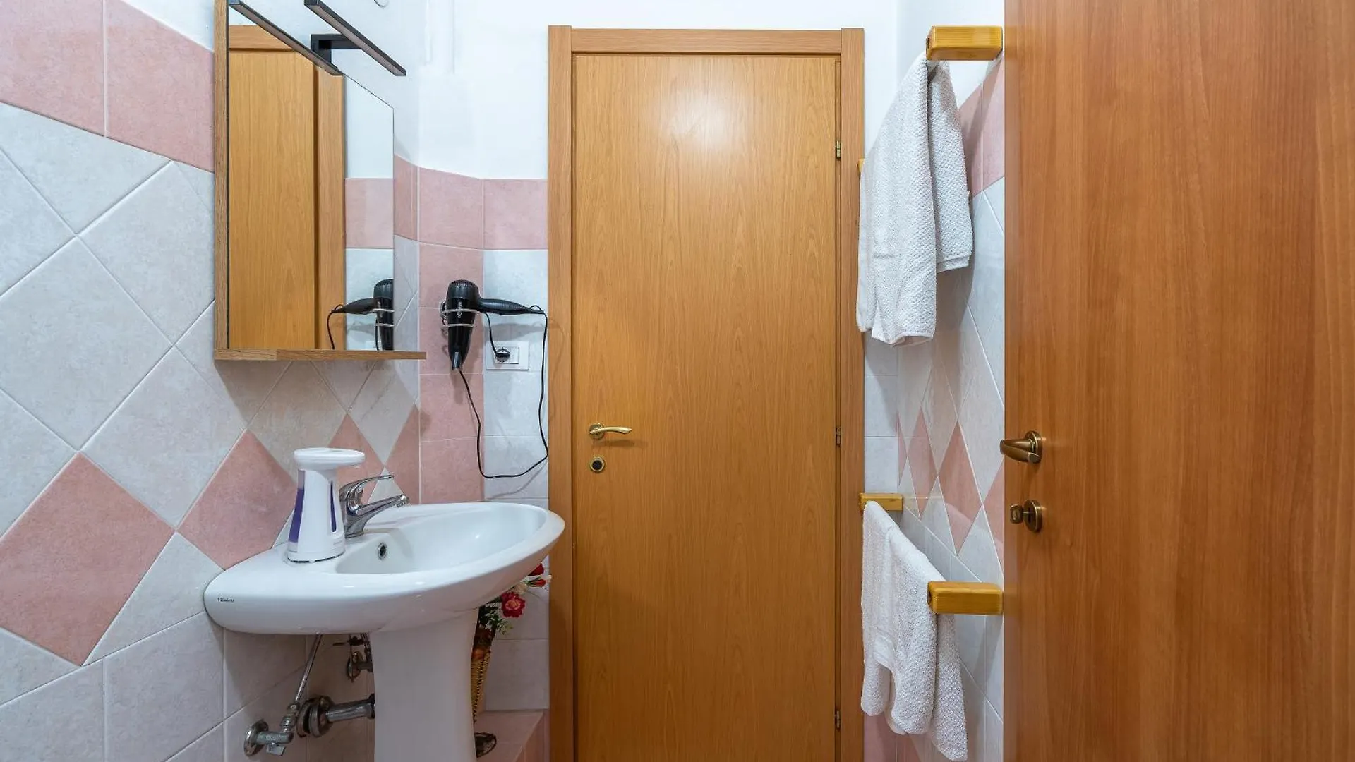 Hotel Il Cappello Sulle 23 Avola Penzion