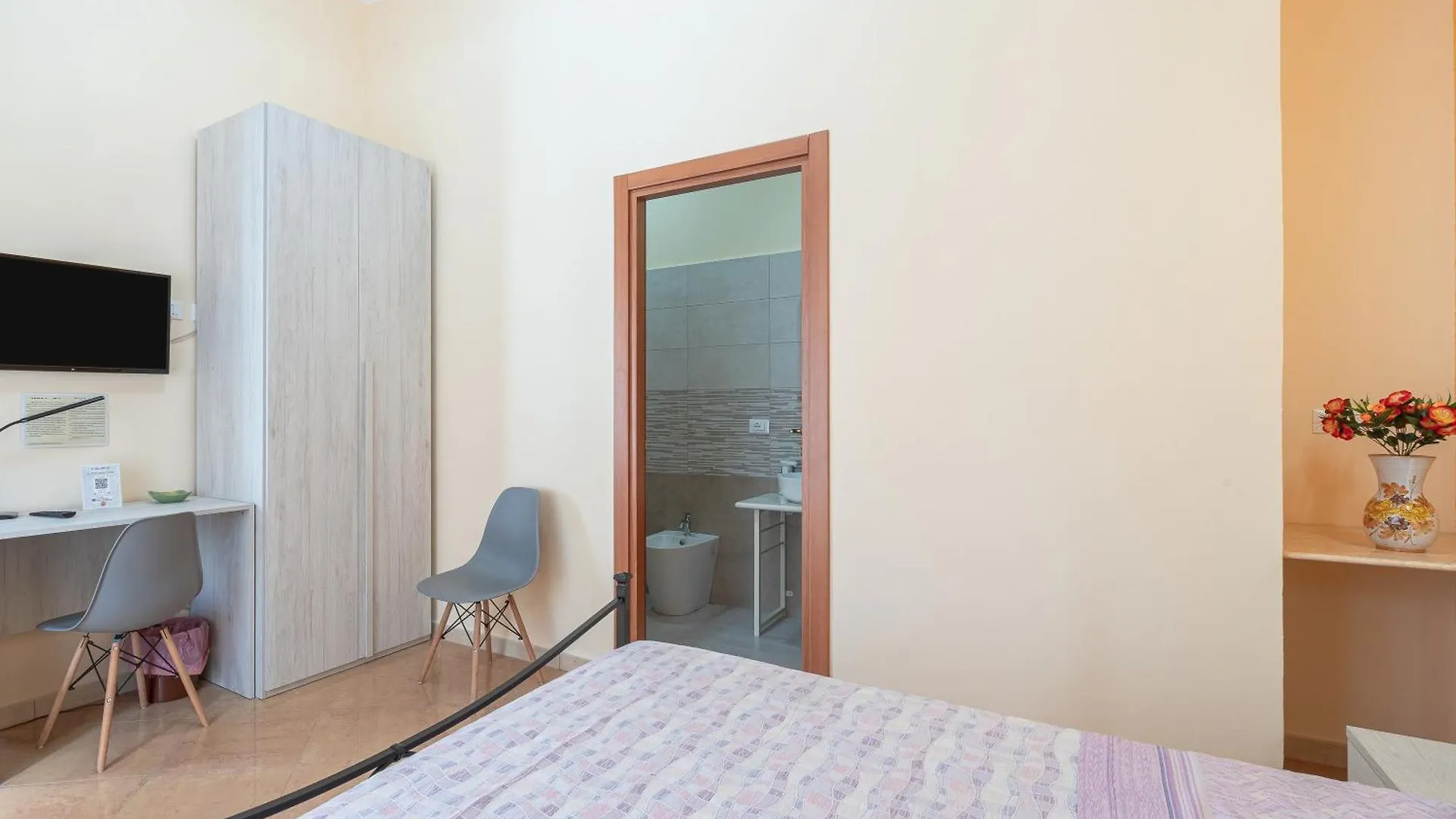 Hotel Il Cappello Sulle 23 Avola 0*,