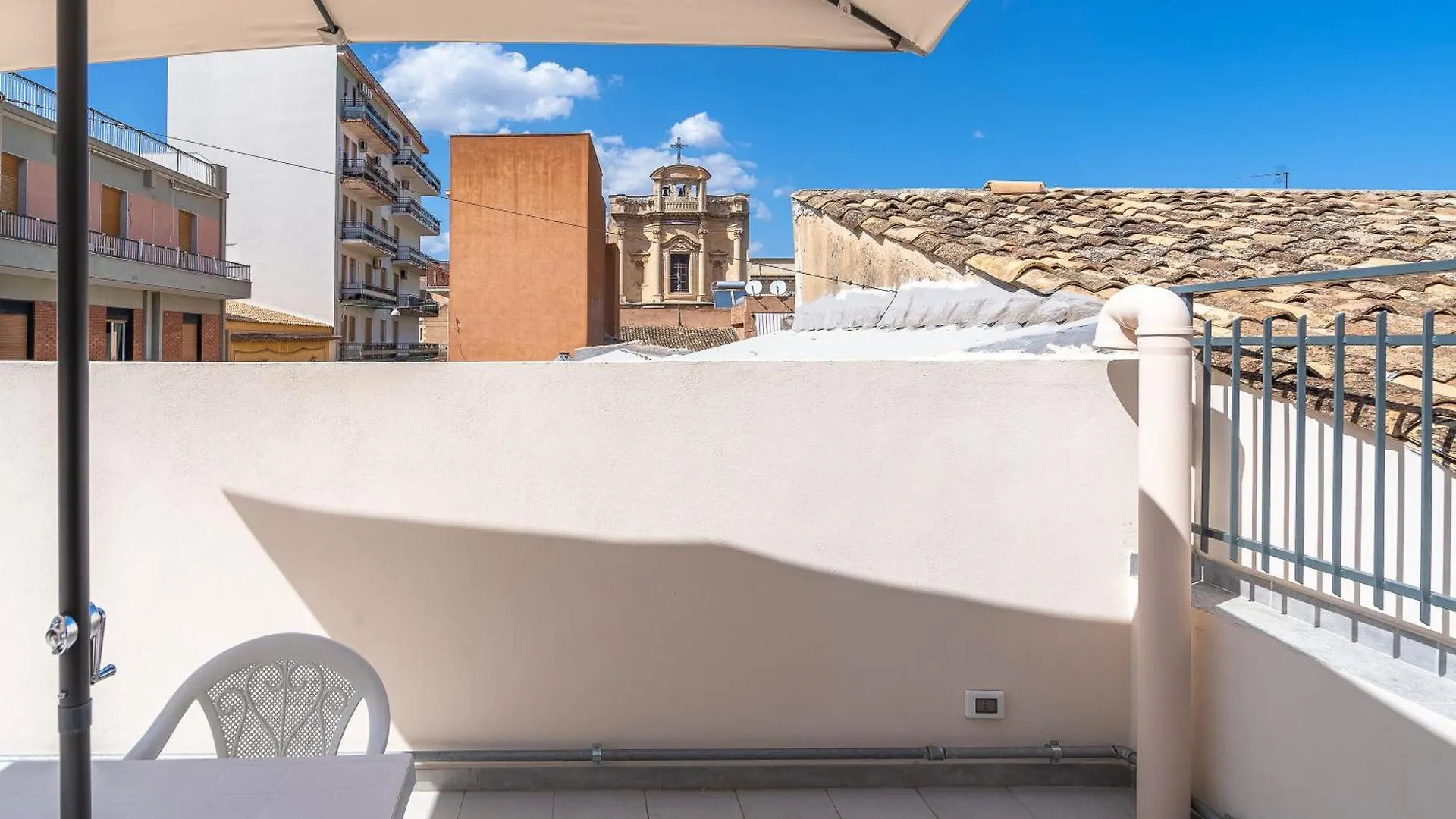 Hotel Il Cappello Sulle 23 Avola Penzion